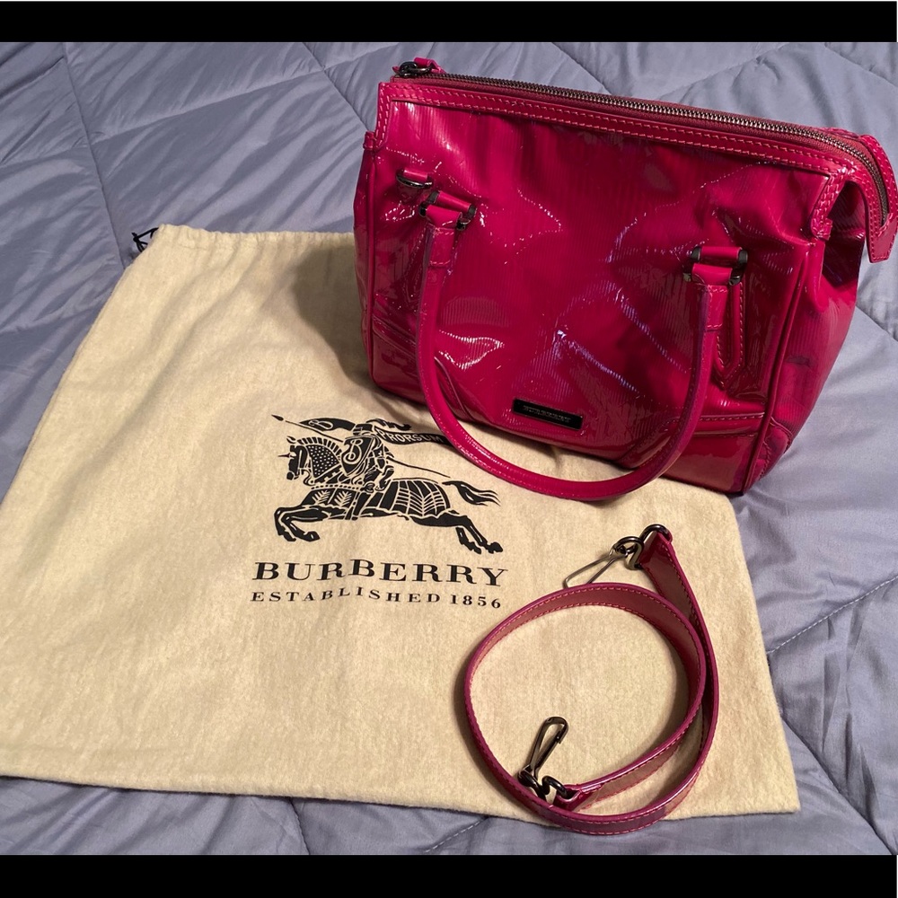 Authentic BURBERRY Handbag/Crossbody